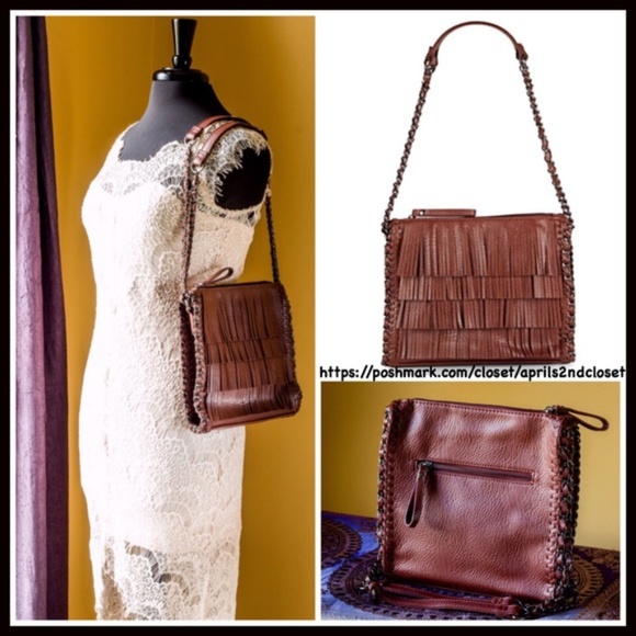 VEGAN LEATHER FRINGE SADDLE SHOULDER TOTE BAG - Picture 3 of 8
